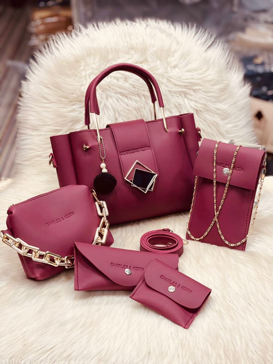 CHARLES & KEiTH 5 PiS SET